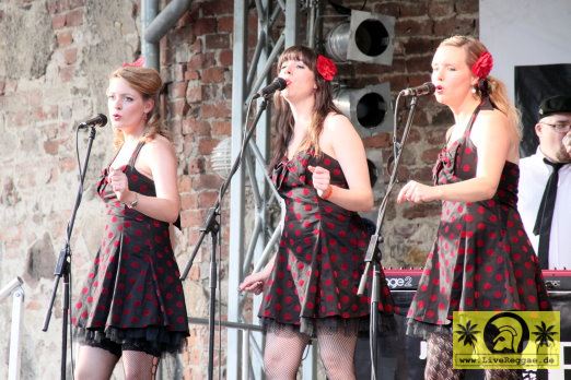 Leo and The Lineup (DK) 16. This Is Ska Festival - Wasserburg, Rosslau 22. Juni 2012 (24).JPG